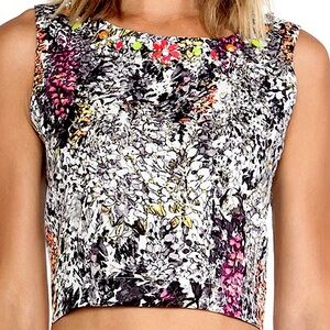 J.O.A. Los Angeles Jeweled Embellished Abstract Floral Multicolor Abstract Tank